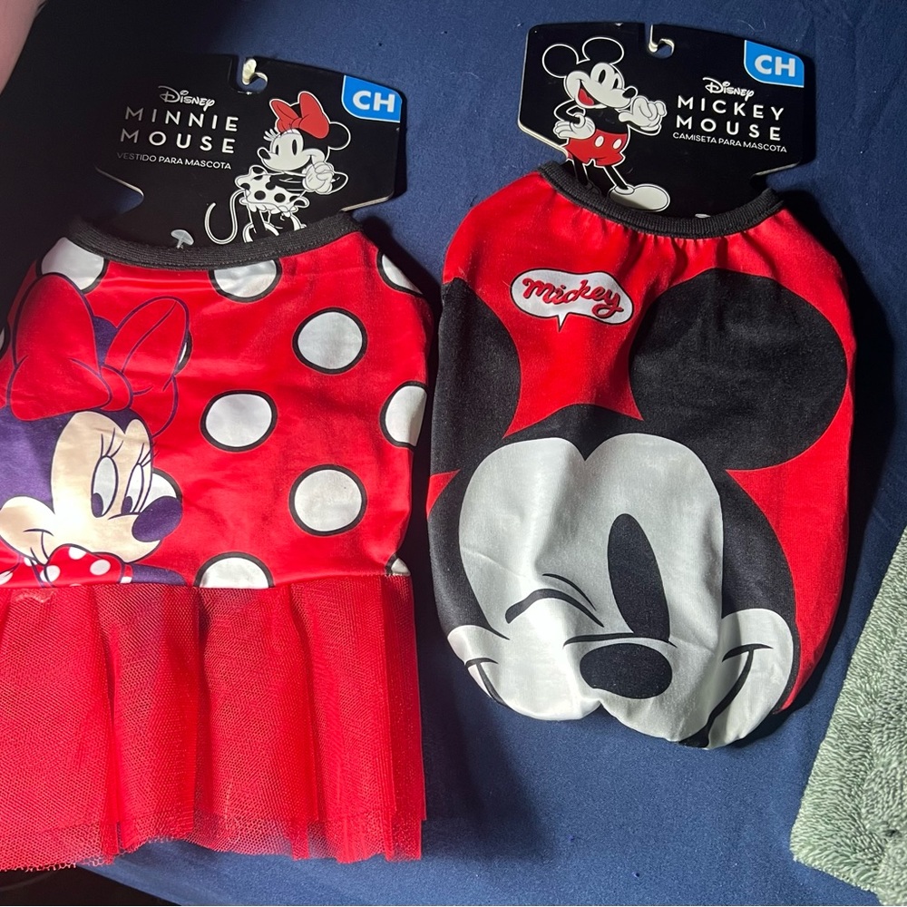 Boy and girl Disney Mickey Mouse outfits both size small